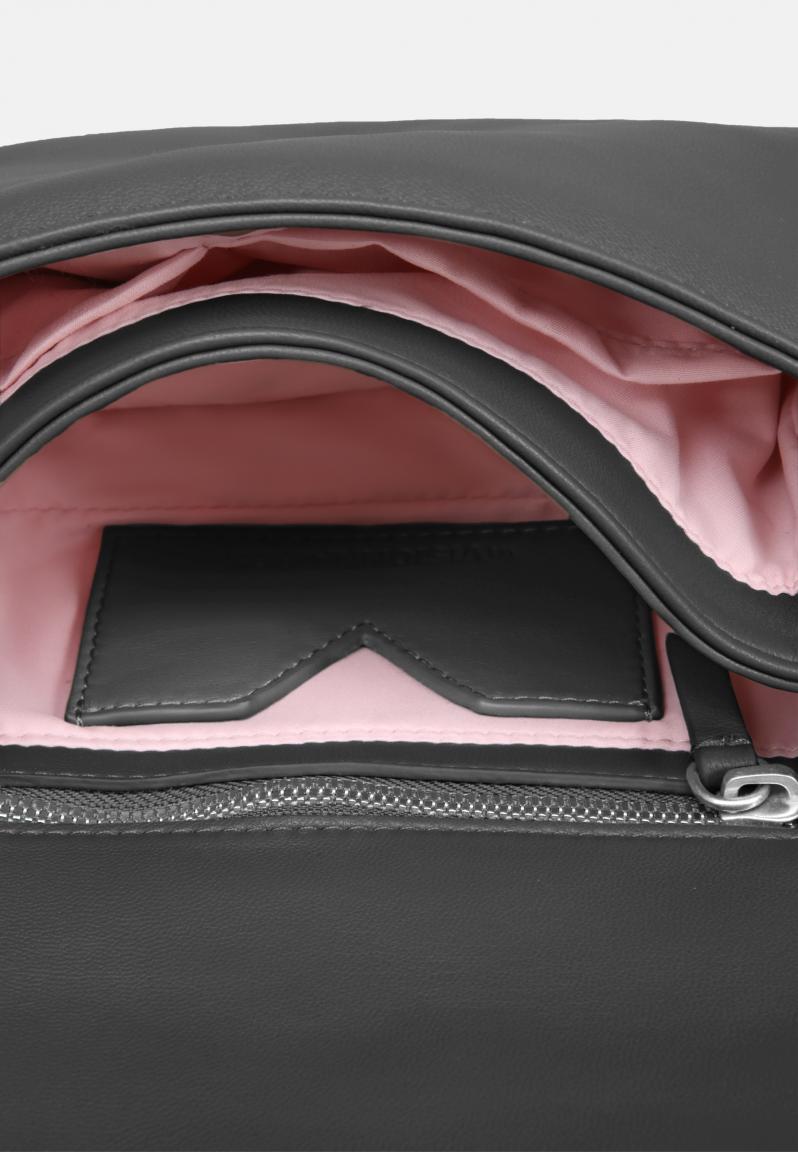 Abendtasche mit Überschlag gesteppt Les visionnaires Mila Weave schwarz
