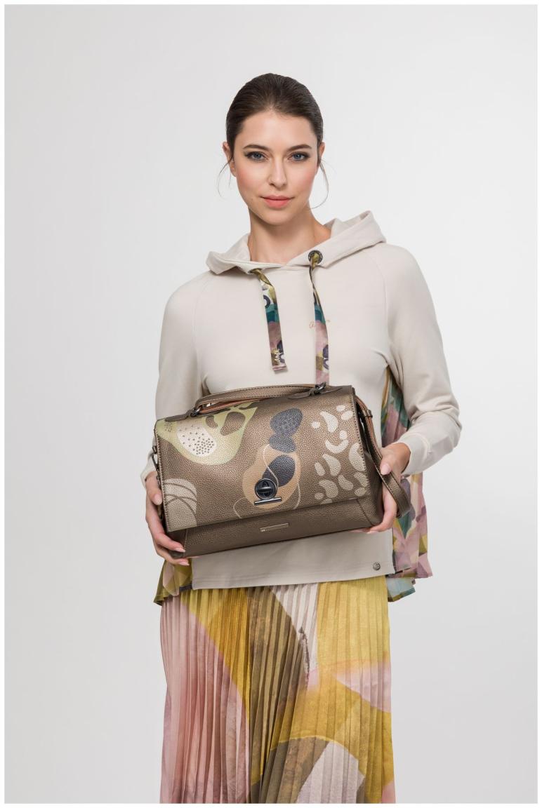 Anekke rechteckige Schultertasche Sophia Gaia metallic Überschlag