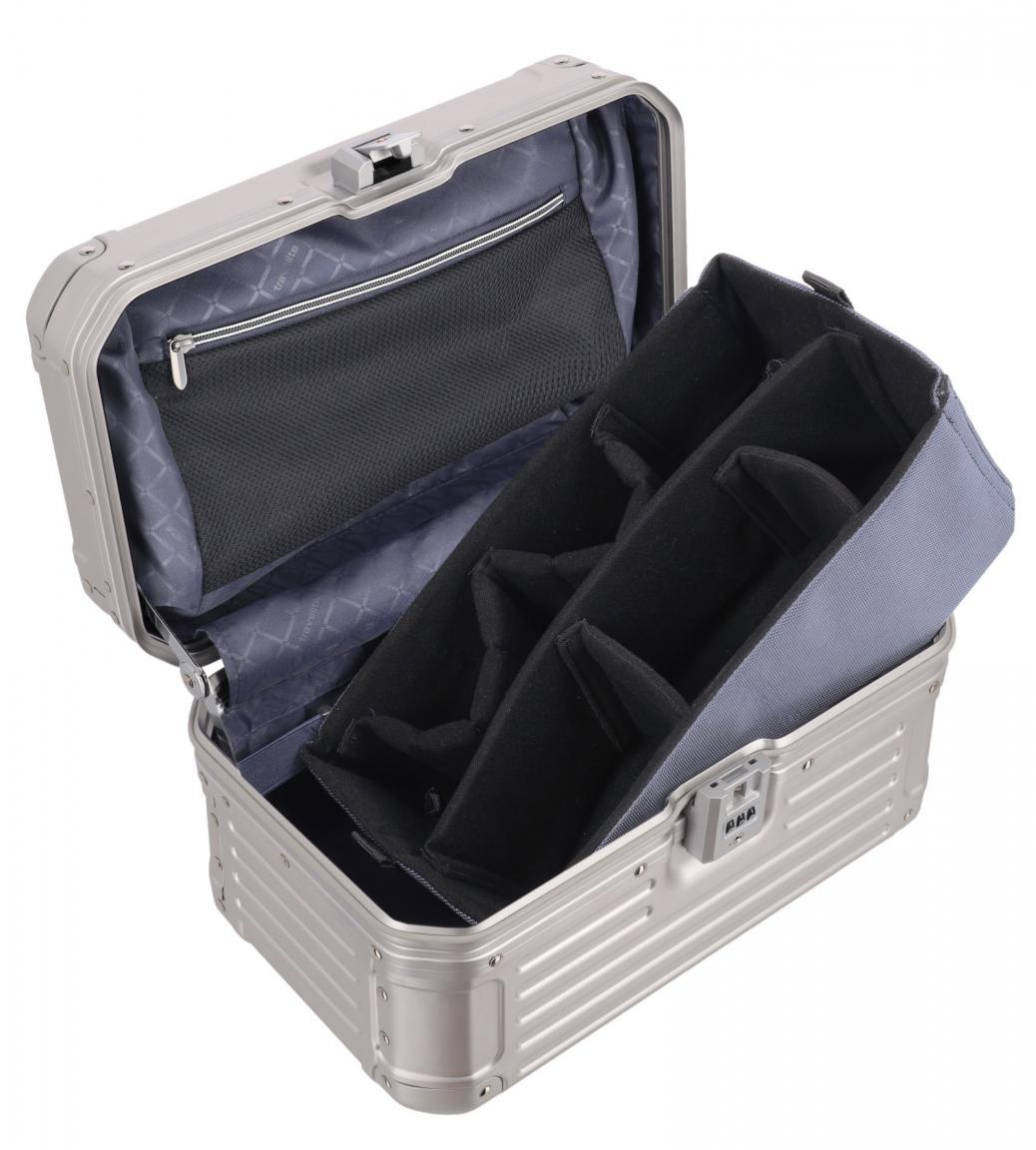 Beautycase Travelite Next Aluminium silber TSA-Schloss