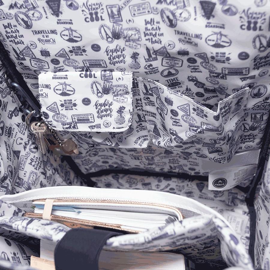 Cabaia Adventurer Large New York Maxi Backpack hellgrau Wechseltasche