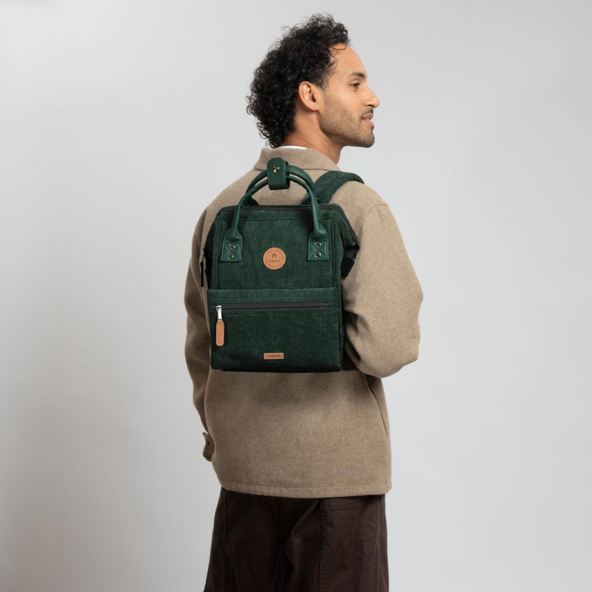 Cabaia Adventurer Small Rucksack Bremen Cord Dark Green - Grün
