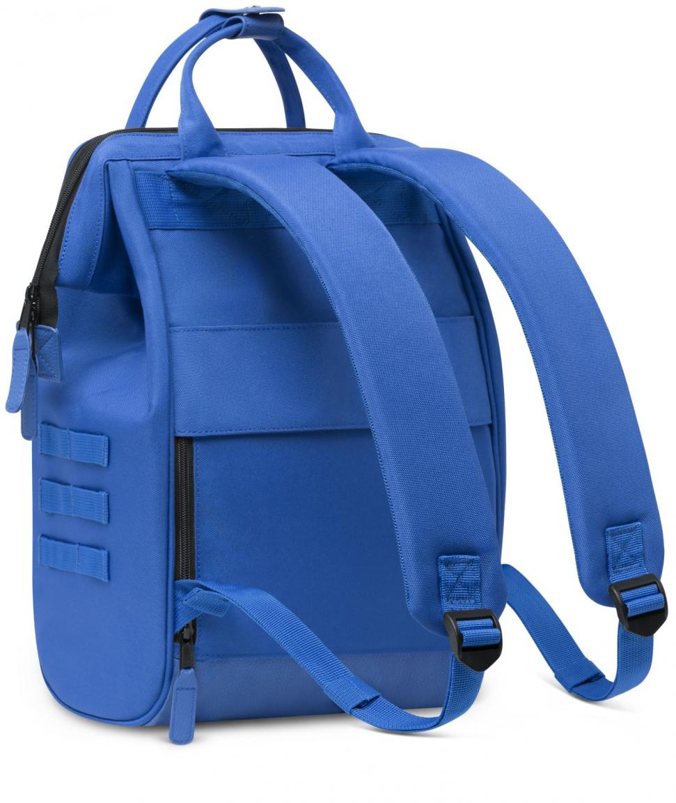 Cabaia blauer Backpack Medea Adventurer Medium Wechselpouch