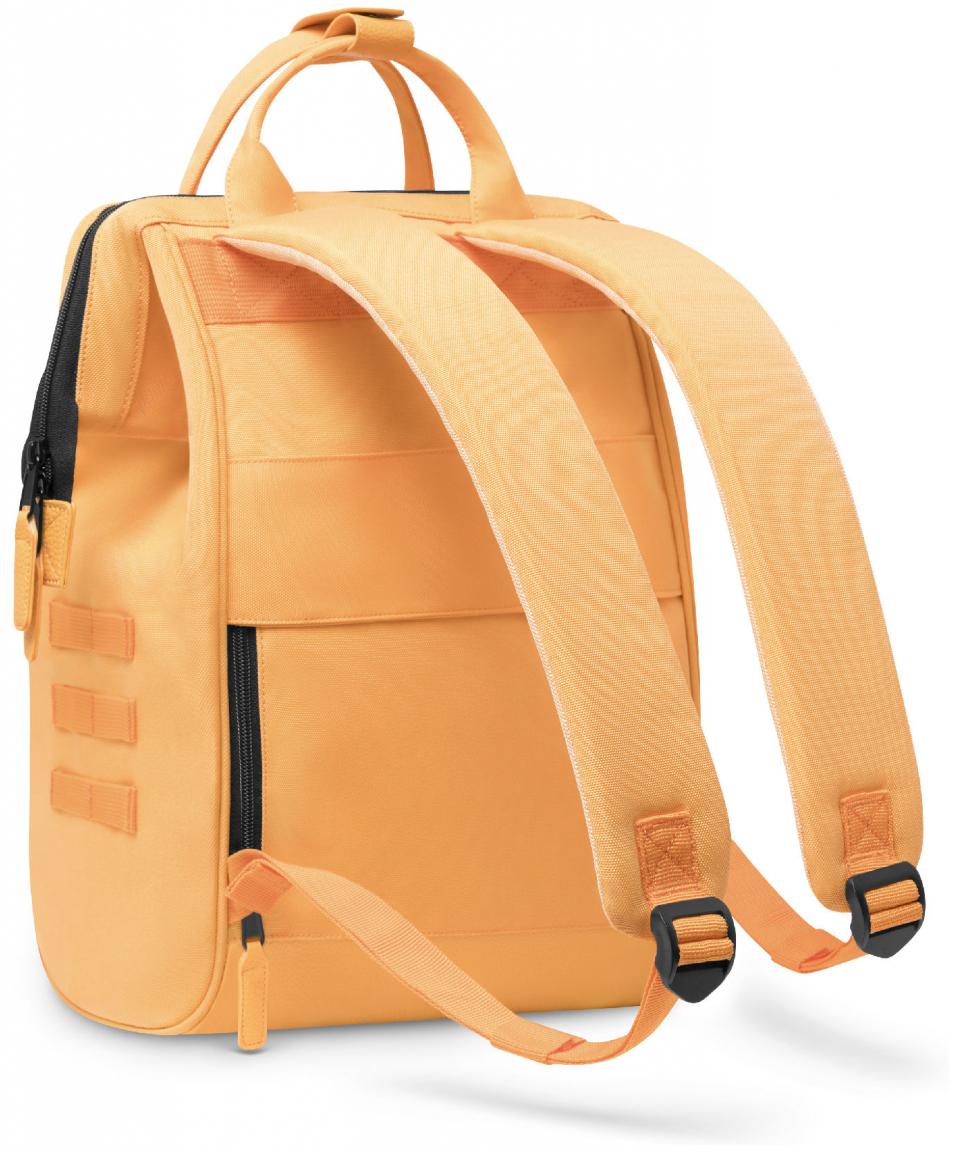 Cabaia fröhlicher Outdoorrucksack orange Omis nachhaltig Adventurer Medium