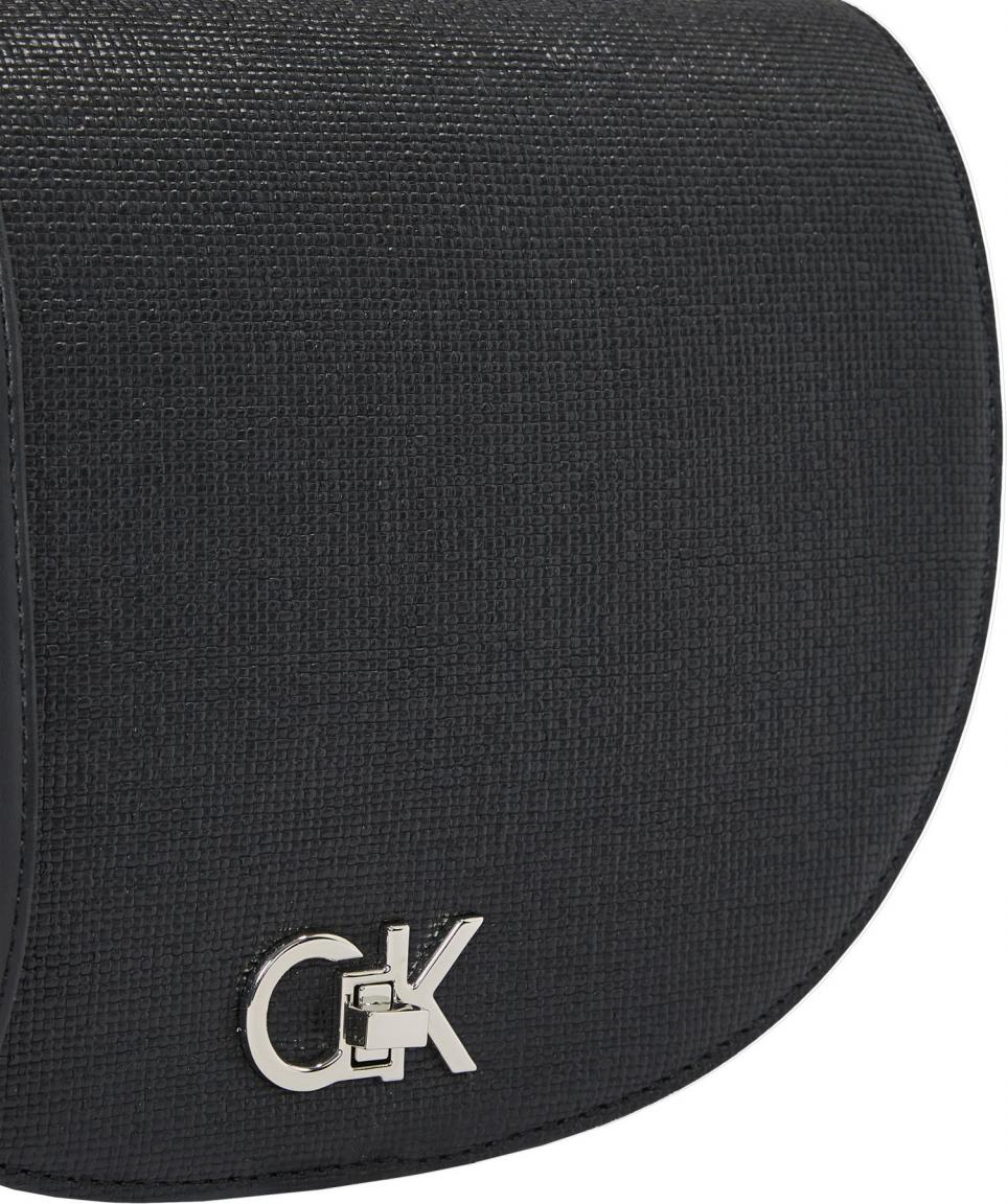 Calvin Klein Überschlagtasche HW Crossbody Saddle Bag Tex Black