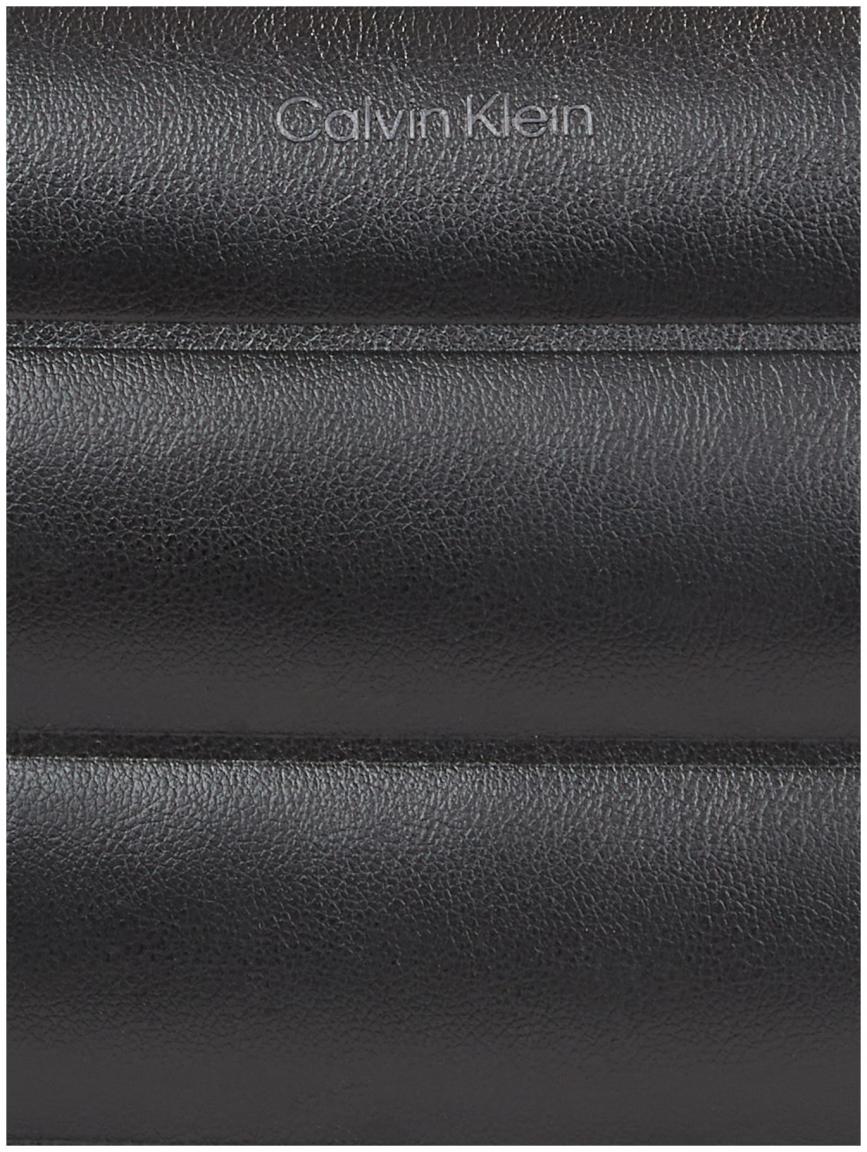 Calvin Klein kompakte Umhängetasche Quilt Line schwarz 3D