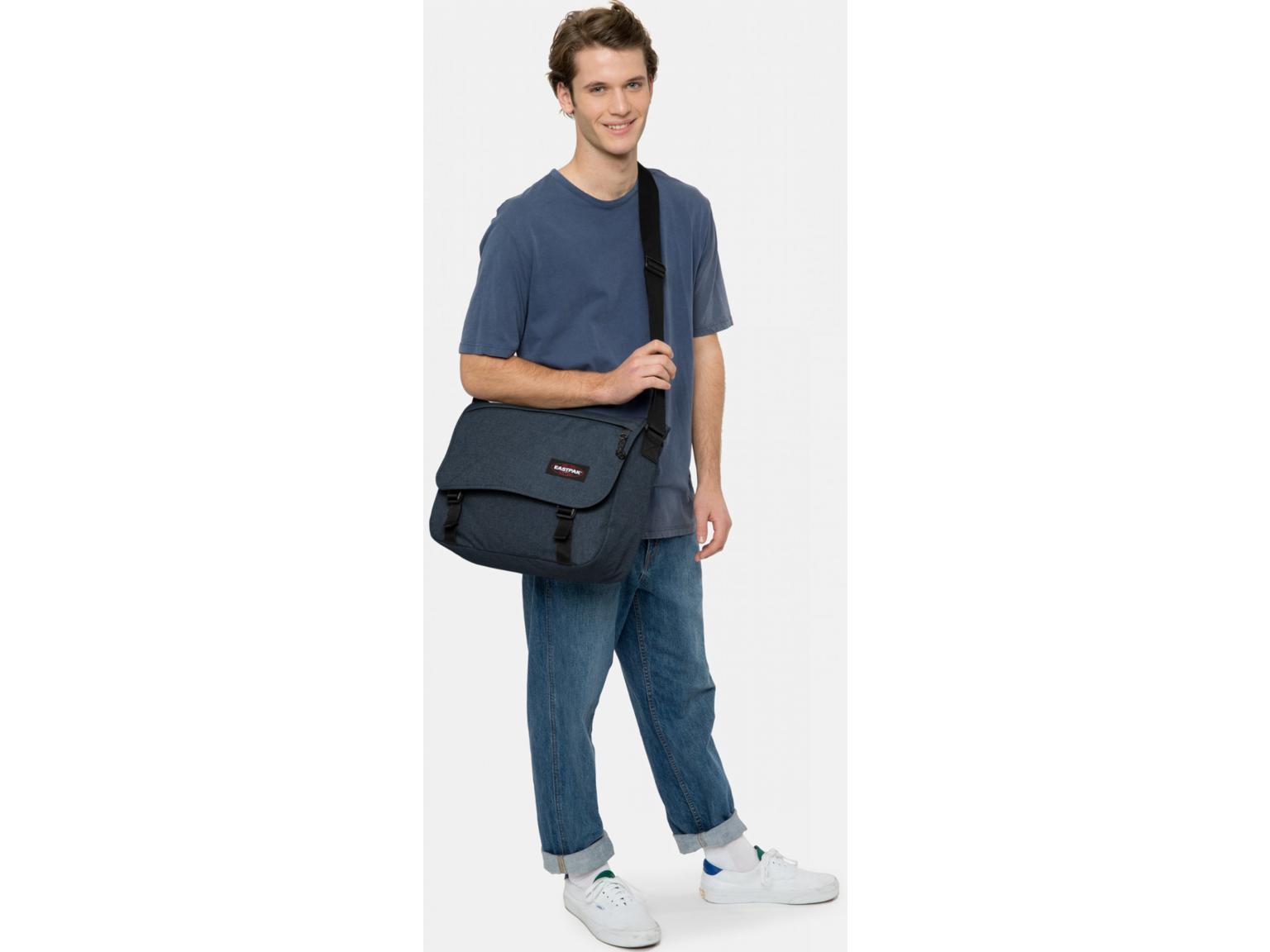 Collegetasche blau Delegate Eastpak Laptopfach Triple Denim