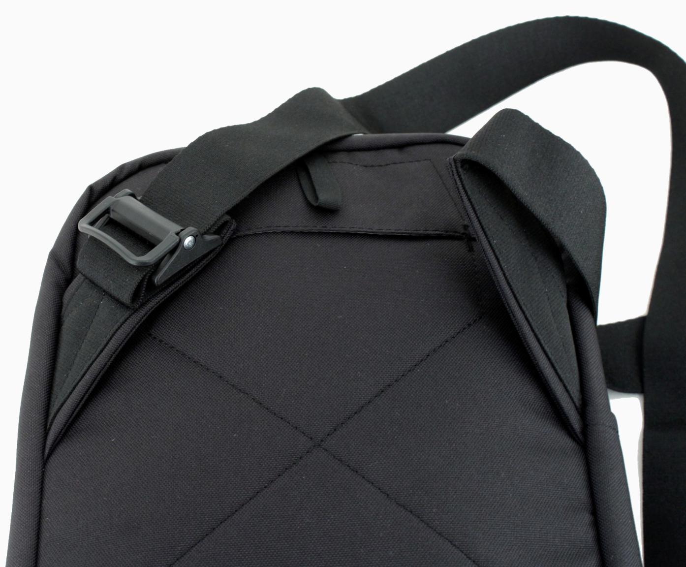 Crossovertasche Jack Wolfskin Gadgetary Black Schwarz Tabletfach