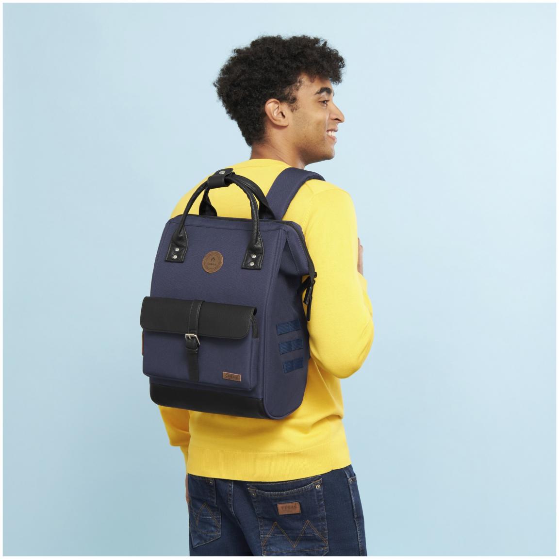Daypack Cabaia Adventurer Medium Dusseldorf dunkelblau Wechselpouch