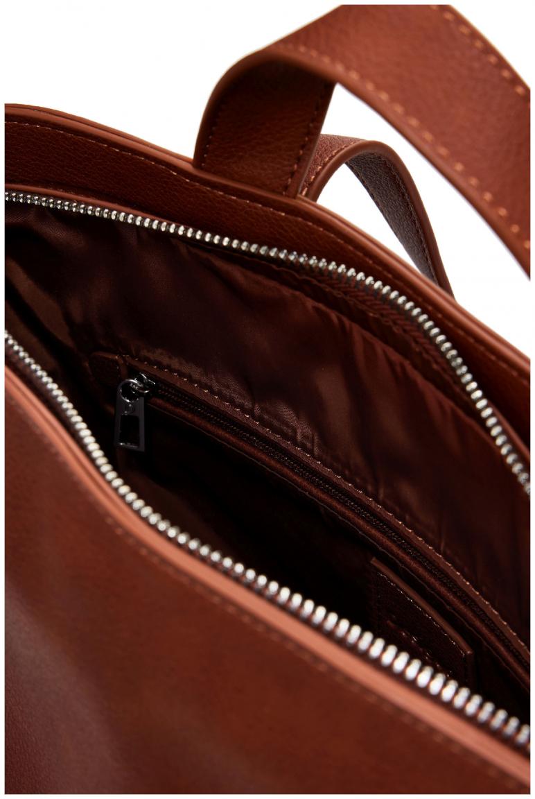 Desigual Citybackpack Pretoria camel Trama Ziernähte perforiert