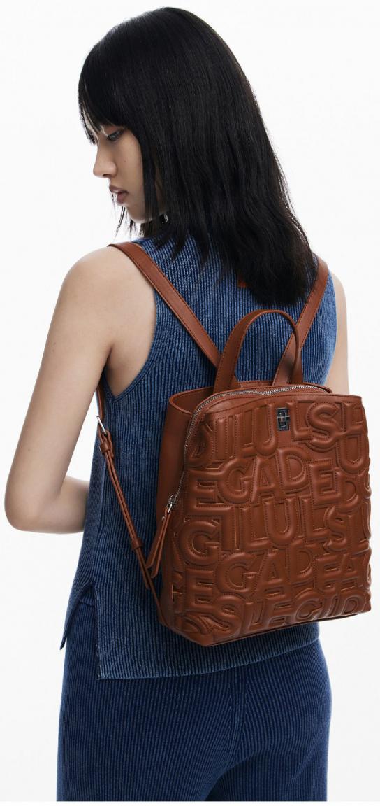 Desigual Tagesrucksack braun Buchstaben 3D Maki Sumy Mini