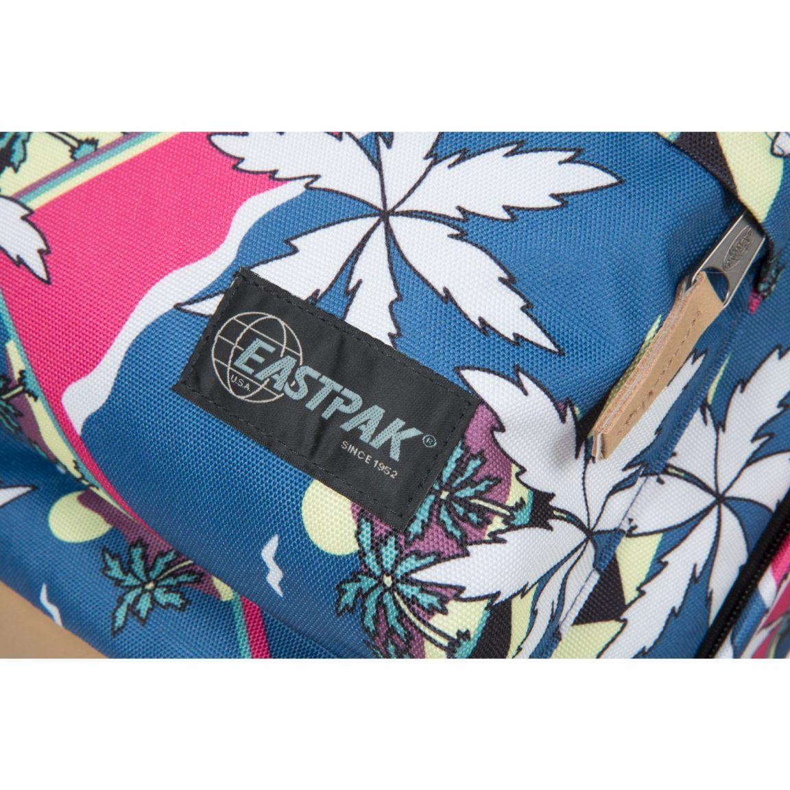 Eastpak Out Of Office into the out sunset BLVD boulevard