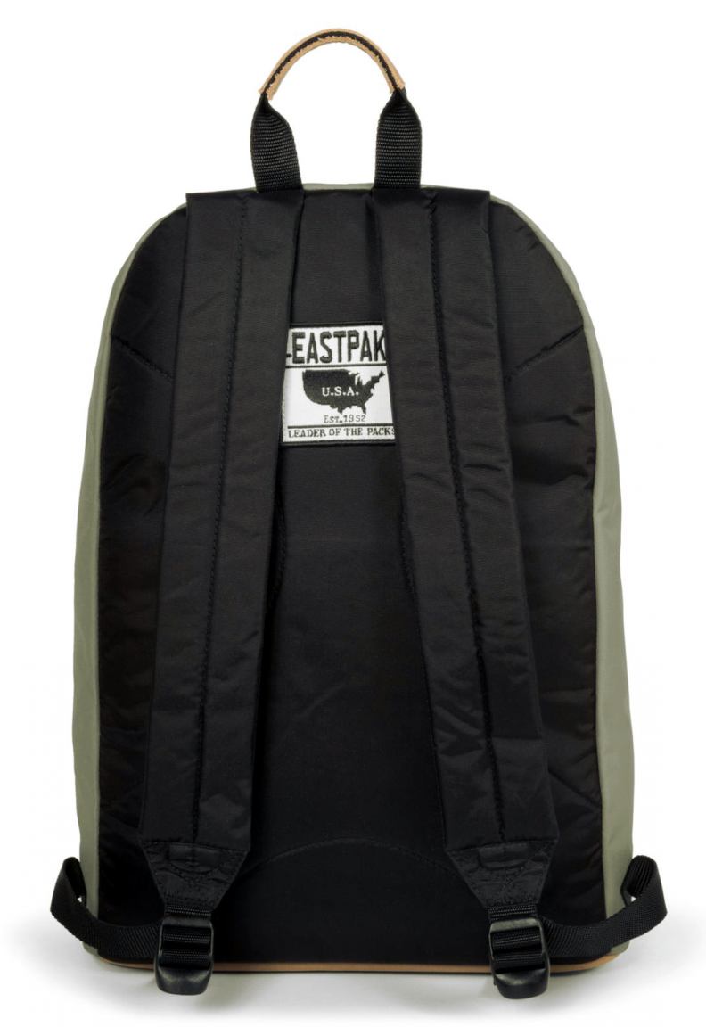 Eastpak Out of Office Rucksack mit Lederboden intogrey sand