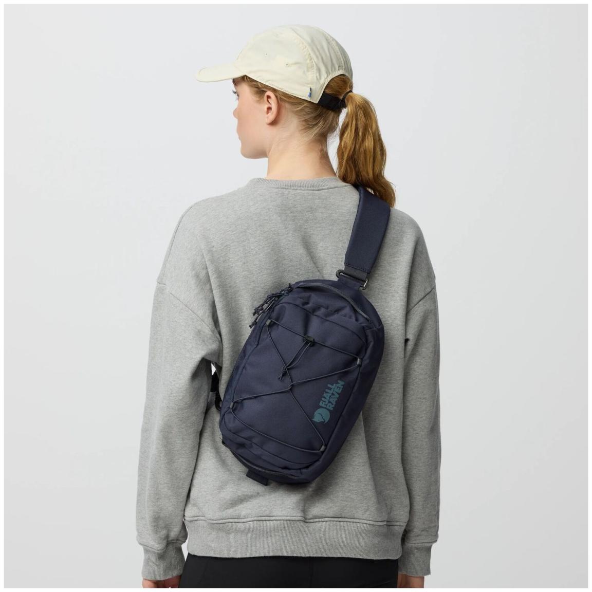 Fjällräven sportliche Slingbag Skule Sling 6 Deep Forest