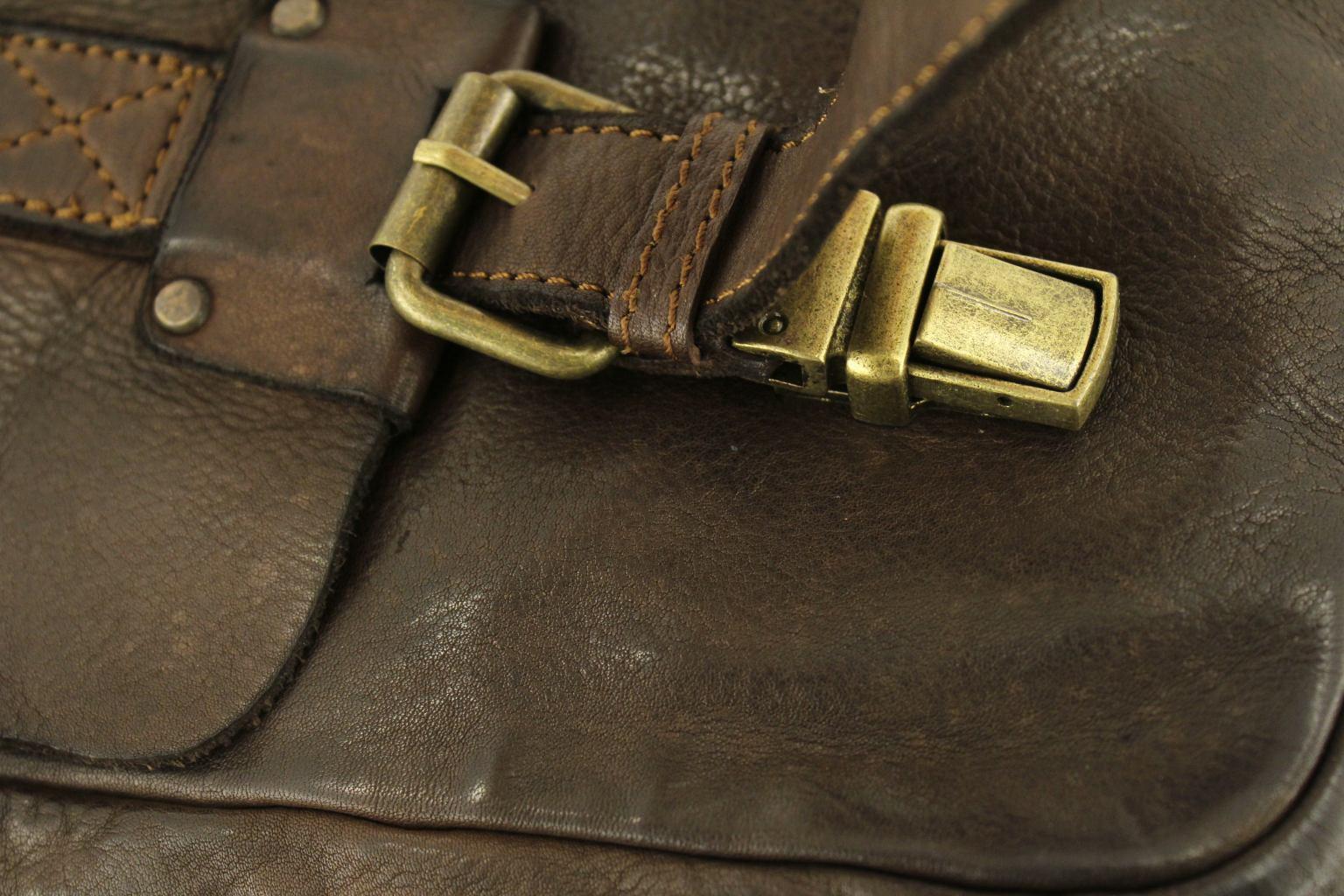 Harbour 2nd Messenger Yamal aus Rindleder Braun