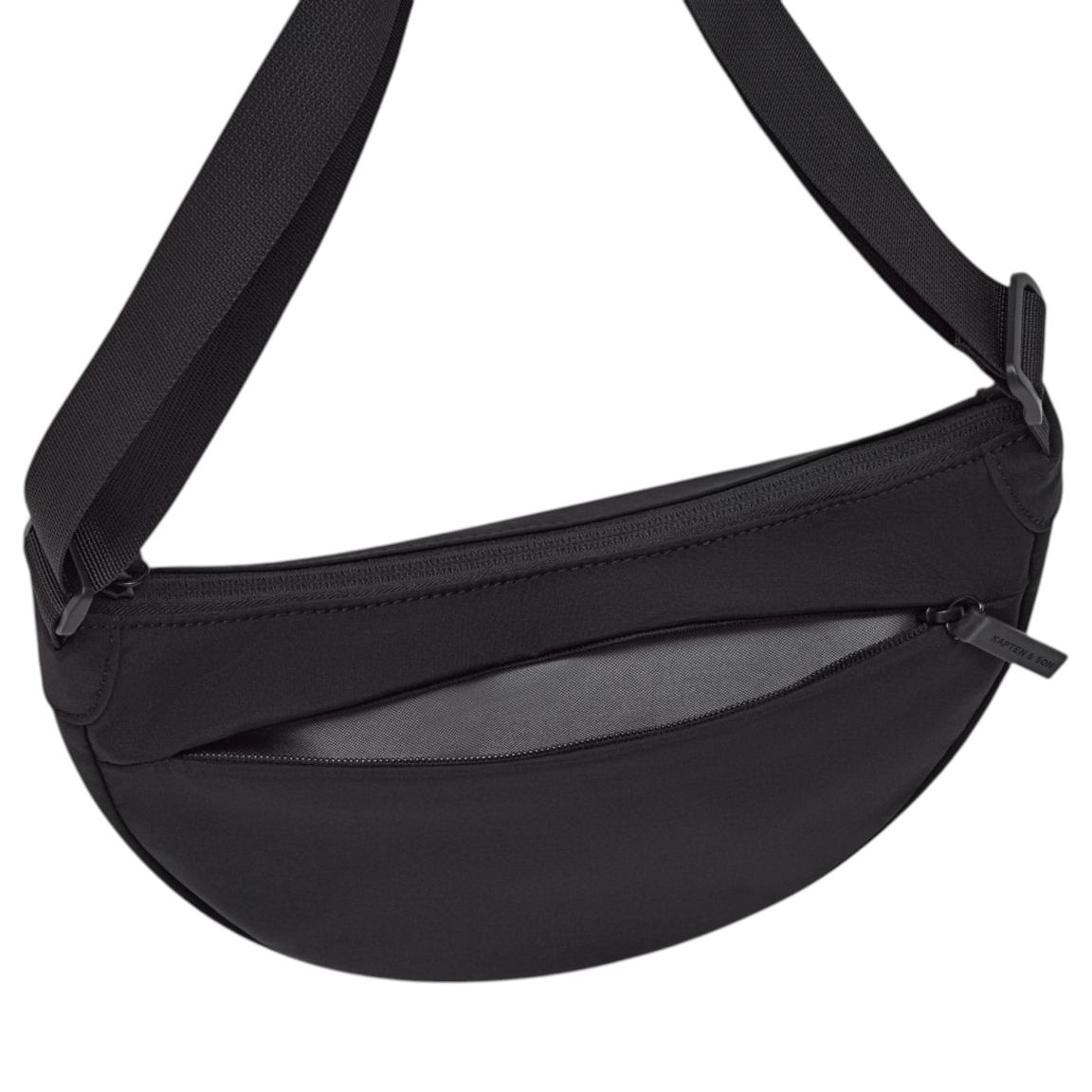 Kapten & Son Essential Moon Bag Crossovertasche Schwarz