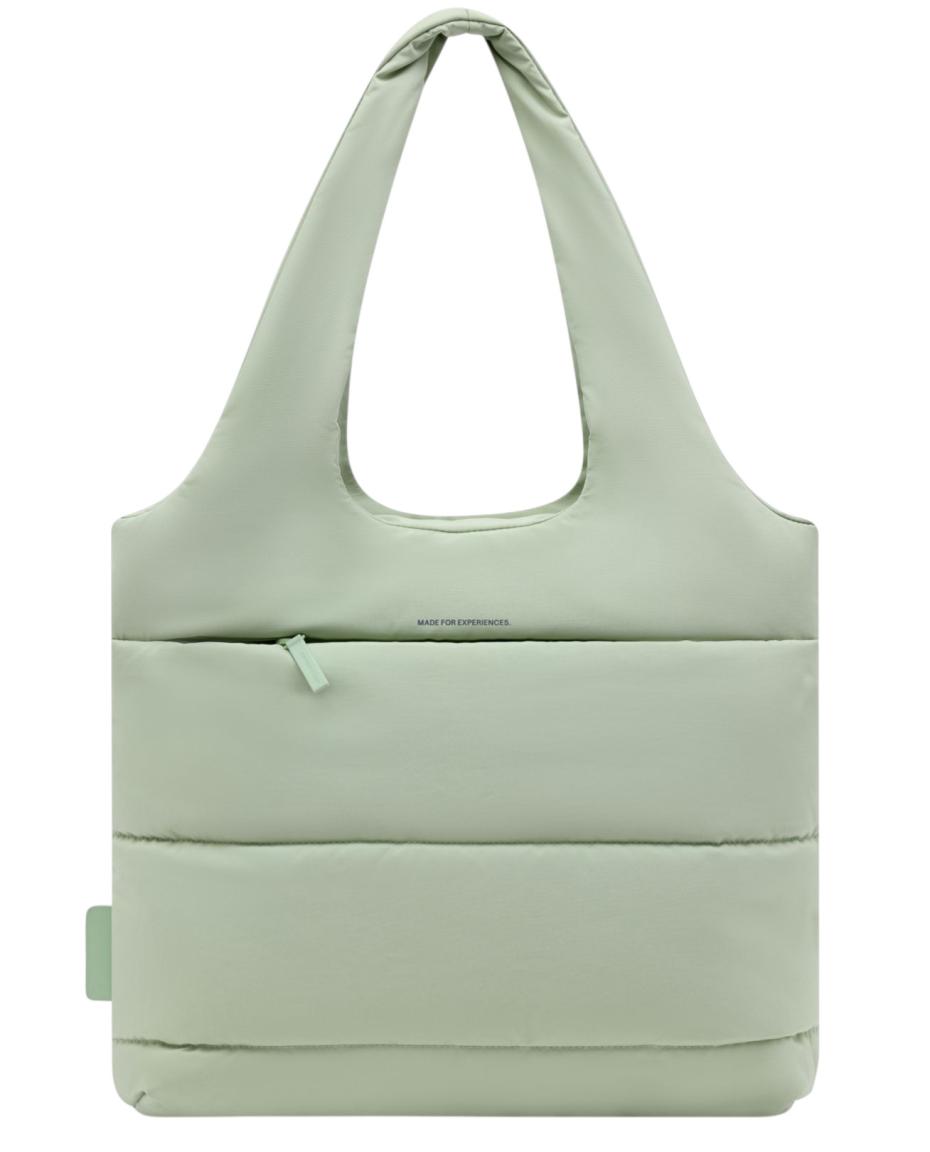 Kapten and Son Beuteltasche groß Skara Cloud Shopper Soft Green Puffy Optik
