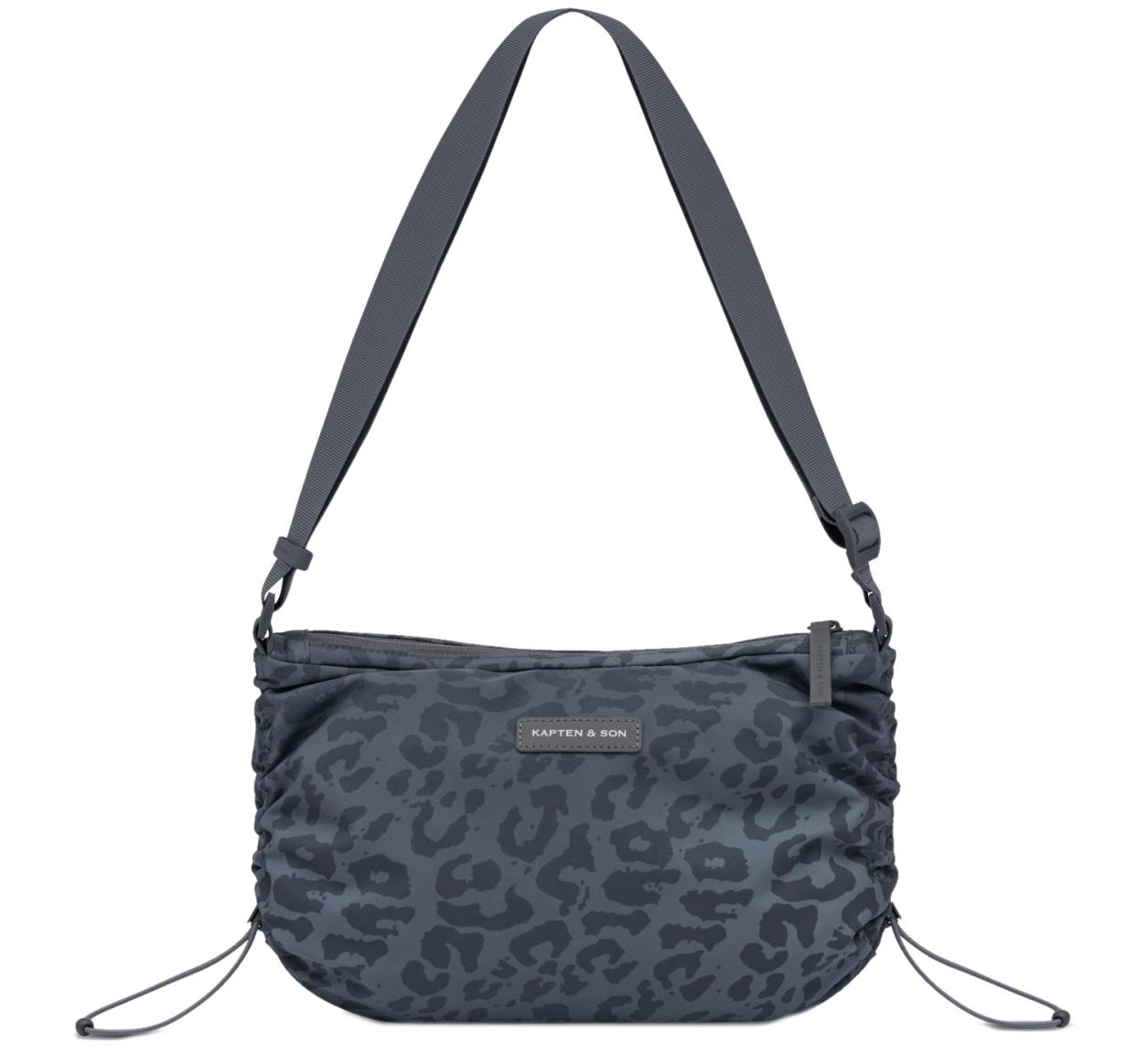 Kapten and Son Schultertasche Skara Small Perlon Leo Dark Grey