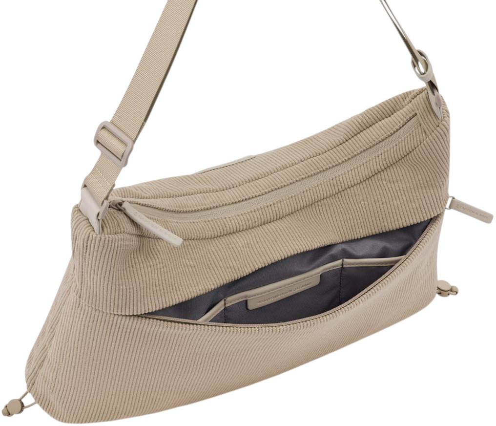 Kapten and Son beige Umhängetasche Skara Small Cordsamt weich Dusty Sand