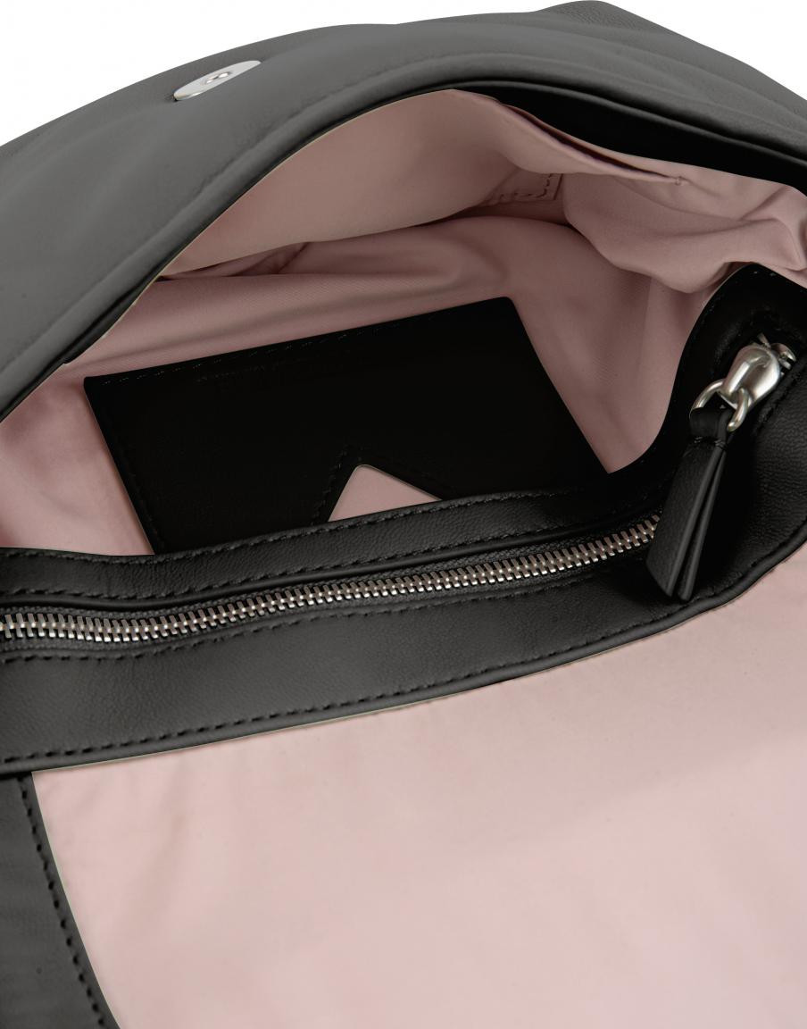 Les Visionnaires Schultertasche mit Überschlag schwarz Nila Silky Leder