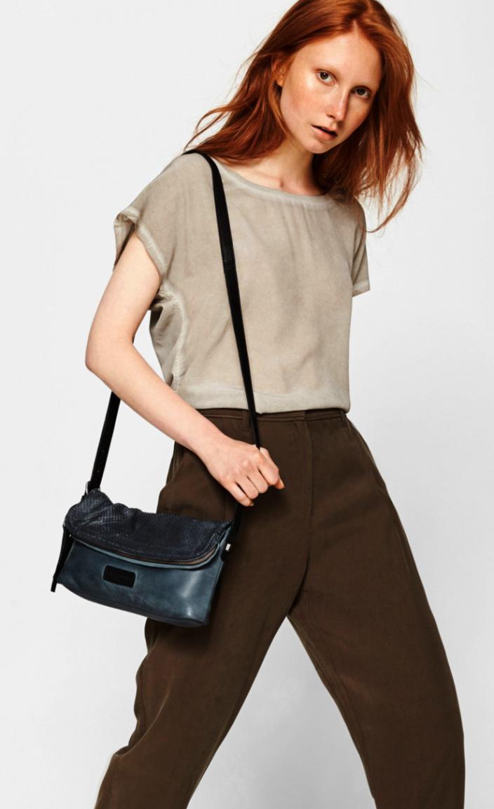 Liebeskind Umhängetasche Anacortes Schlangenprägung Blau