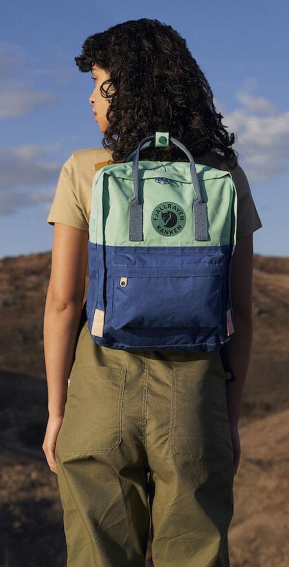 Mädchenrucksack zweifärbig Rot Rosa Fjällräven Kanken Art Poppy Fields Cotton Sky