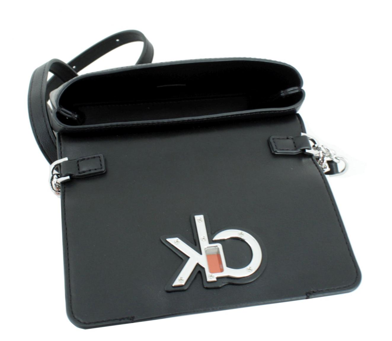 Microbag Calvin Klein Flap Crossbody Black Kettendetail