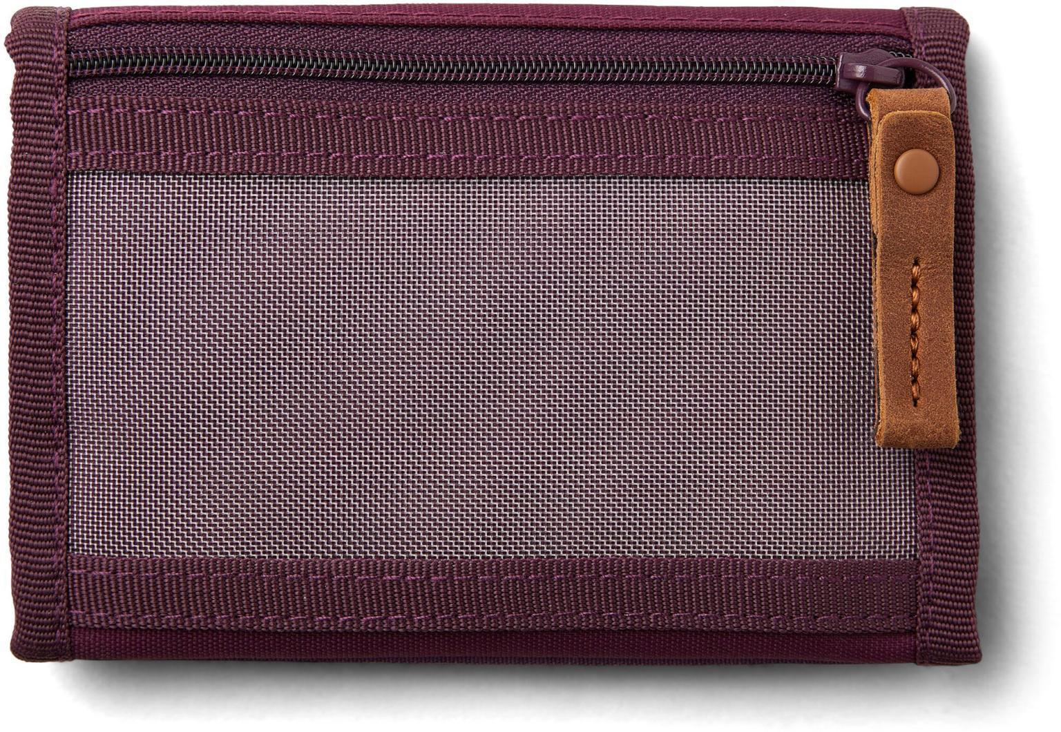 Portmonee Nordic Berry violett Lederzipper Satch Wallet