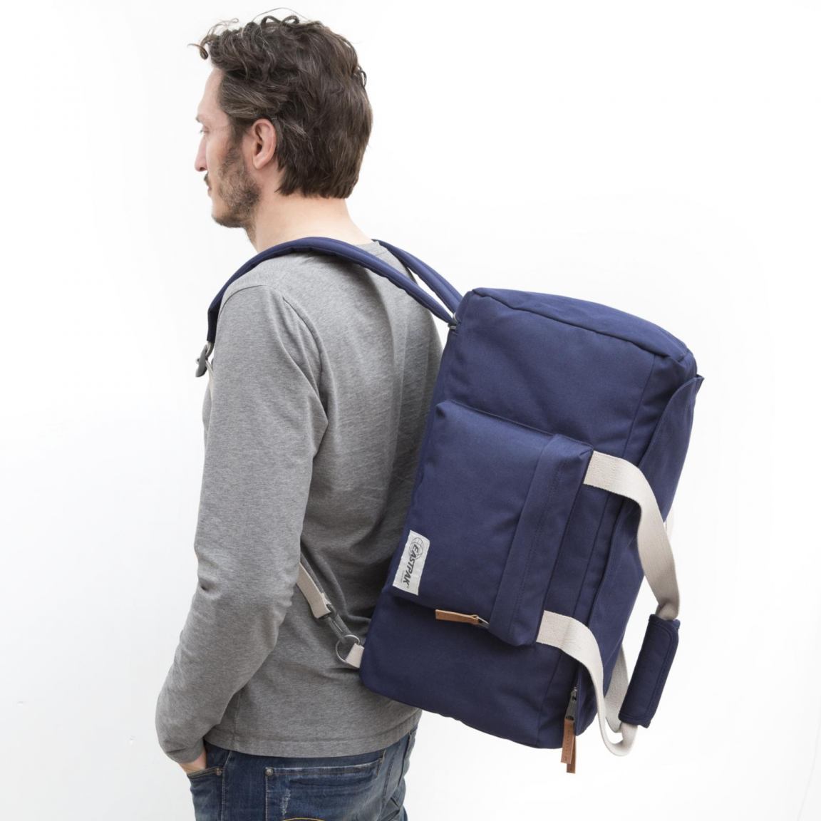 Reisetasche mit Rucksackriemen Carson Eastpak blau