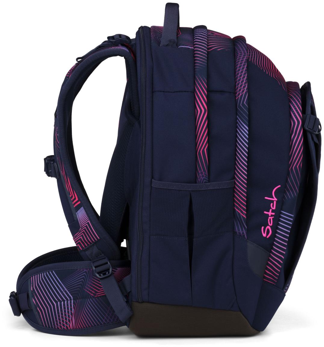 Satch Match Plus Seismic Pink dunkelblau grafischer Print Schultasche