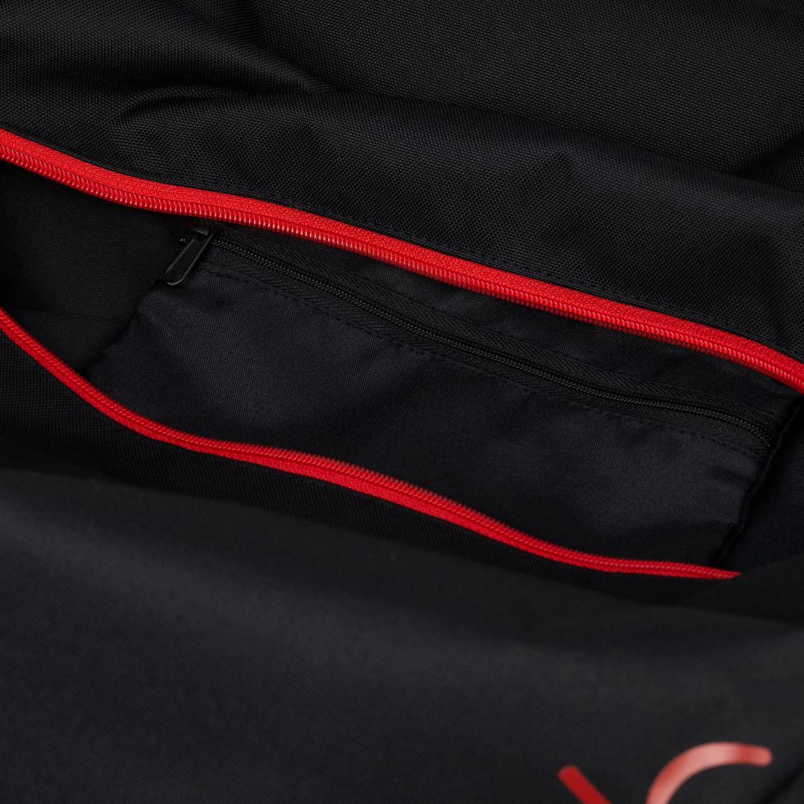 Satch Reisetasche schwarz Fire Phantom rot Sport