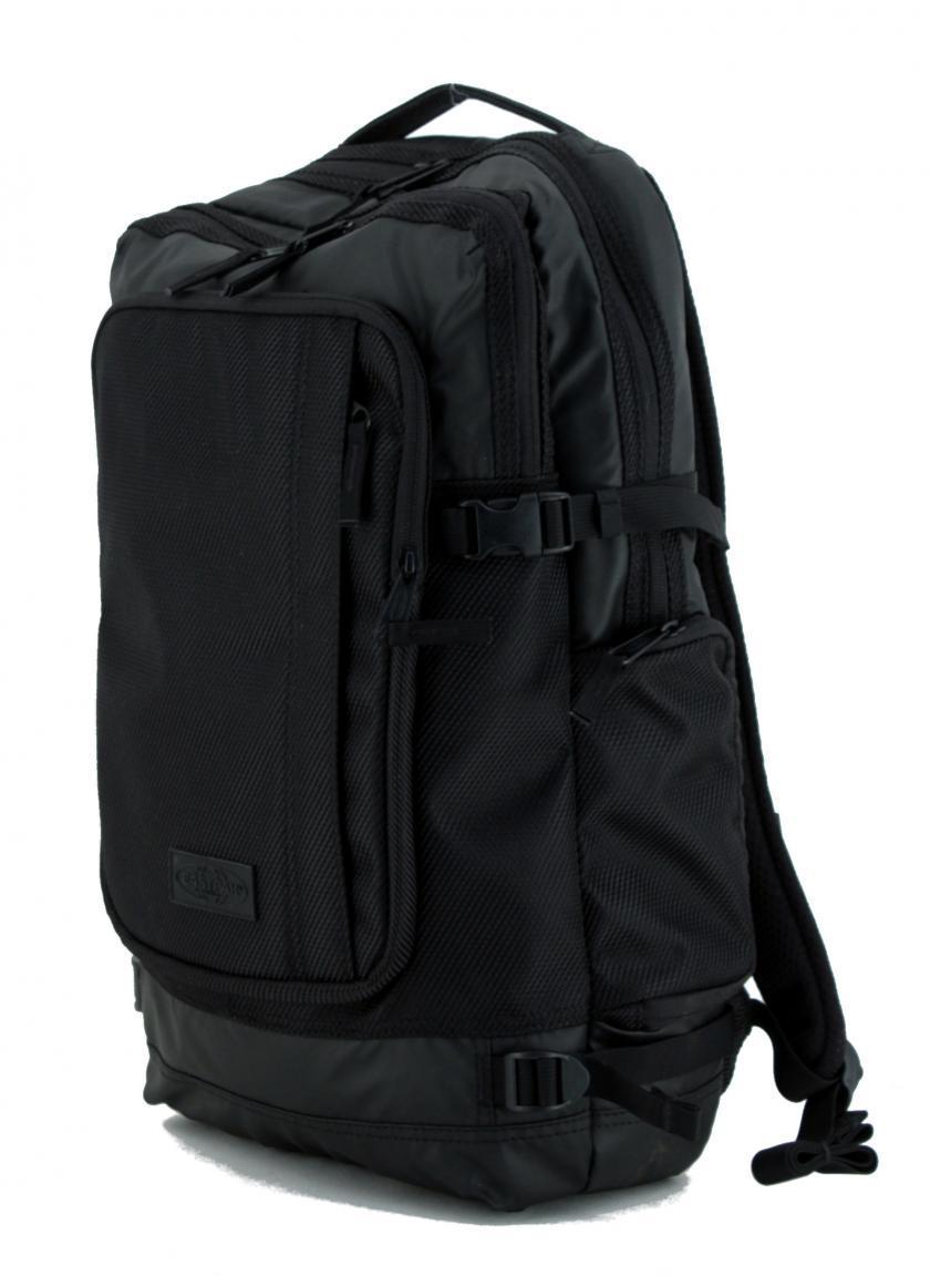 Schulrucksack schwarz Laptopfach Eastpak Tecum CNNCT Coat