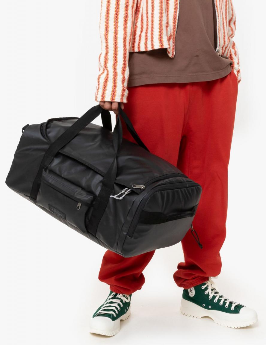 Sporttasche klein DufflR S Eastpak Black beschichtet Tarp