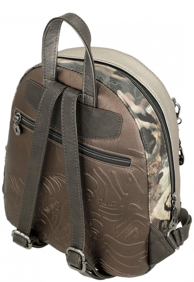 Statementrucksack beige taupte bestickt Anekke Real Manifesto