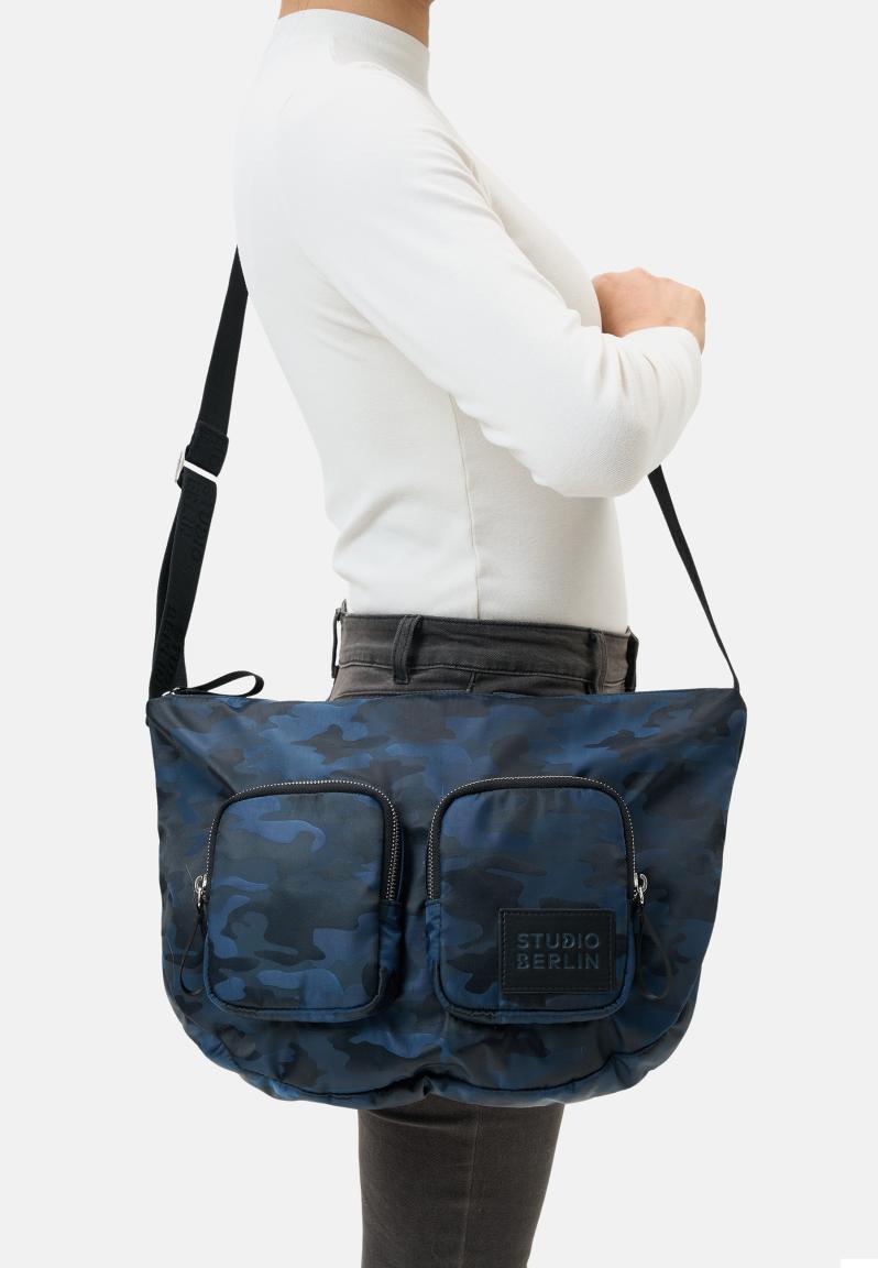 Studio Berlin Tegel Essential Nylon Crossovertasche Olive - Grün