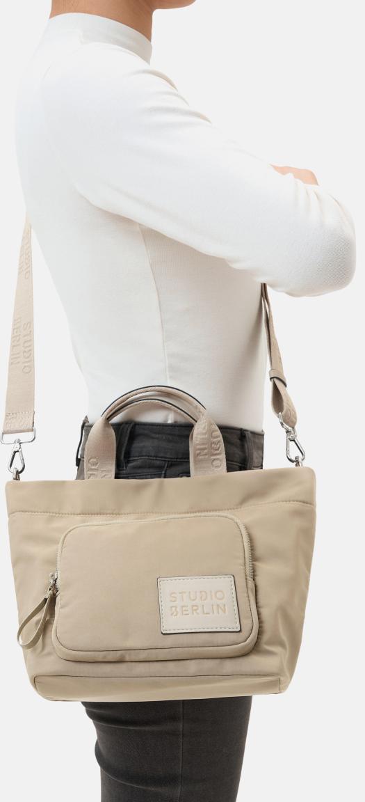 Studio Berlin Weissensee Essential Nylon Kurzgrifftasche Beige