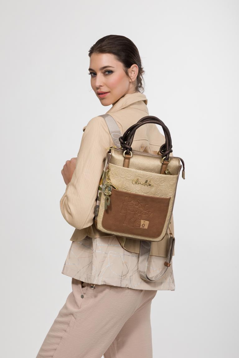Taschenrucksack beige braun Prägung Anekke Muse Amphora