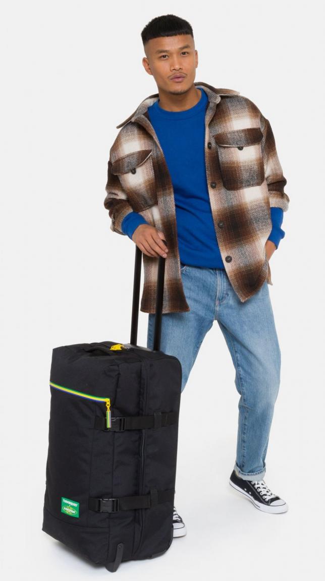 Taschentrolly Eastpak Havaianas Tranverz L schwarz mit einem bunten Streifen