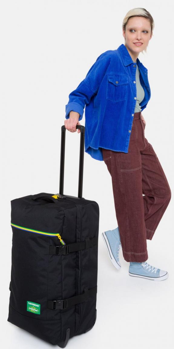 Taschentrolly Eastpak Havaianas Tranverz L schwarz mit einem bunten Streifen