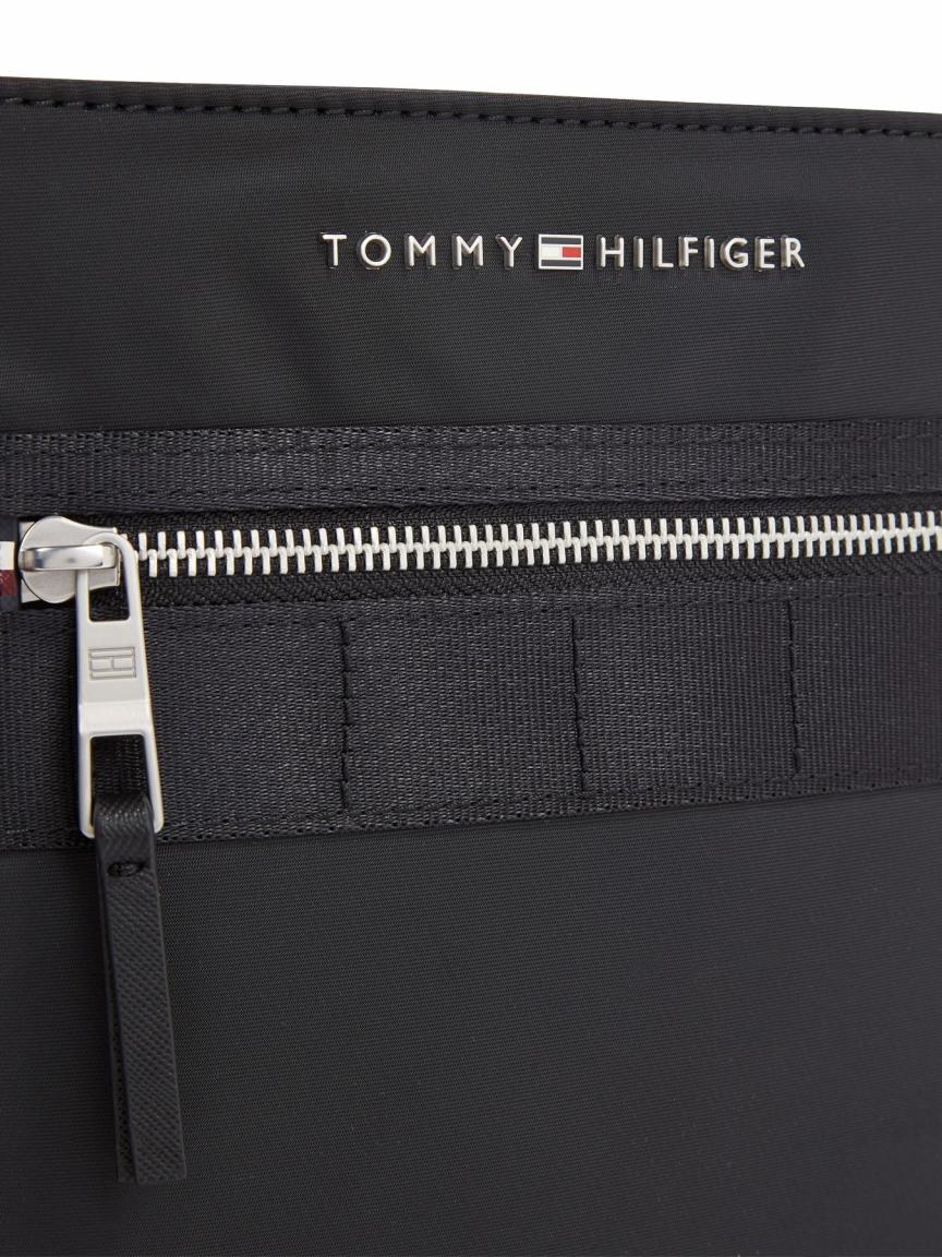Tommy Hilfiger moderne Männertasche Elevated Nylon Mini
