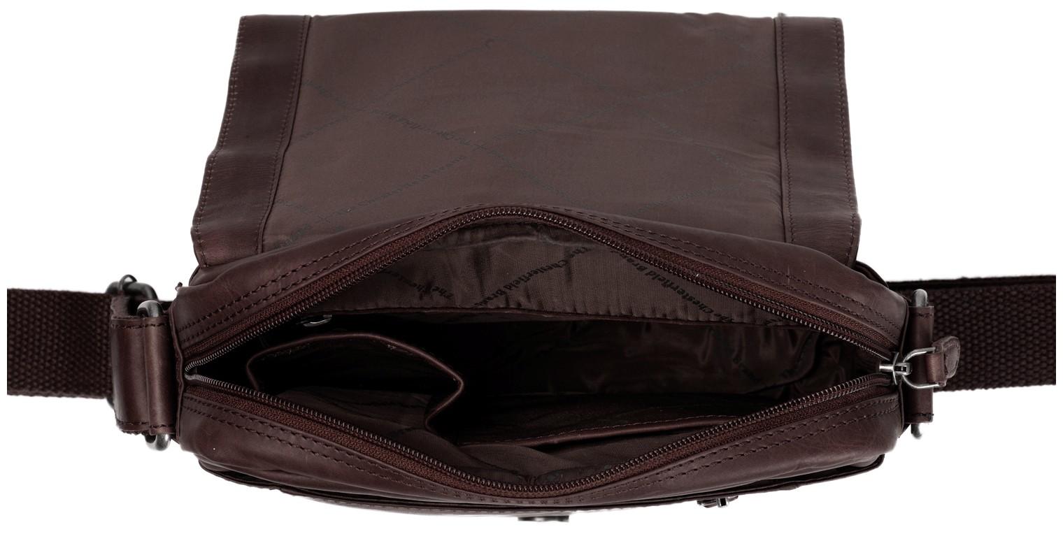 Überschlagtasche aus gewachstem Leder dunkelbraun The Chesterfield Brand Remy