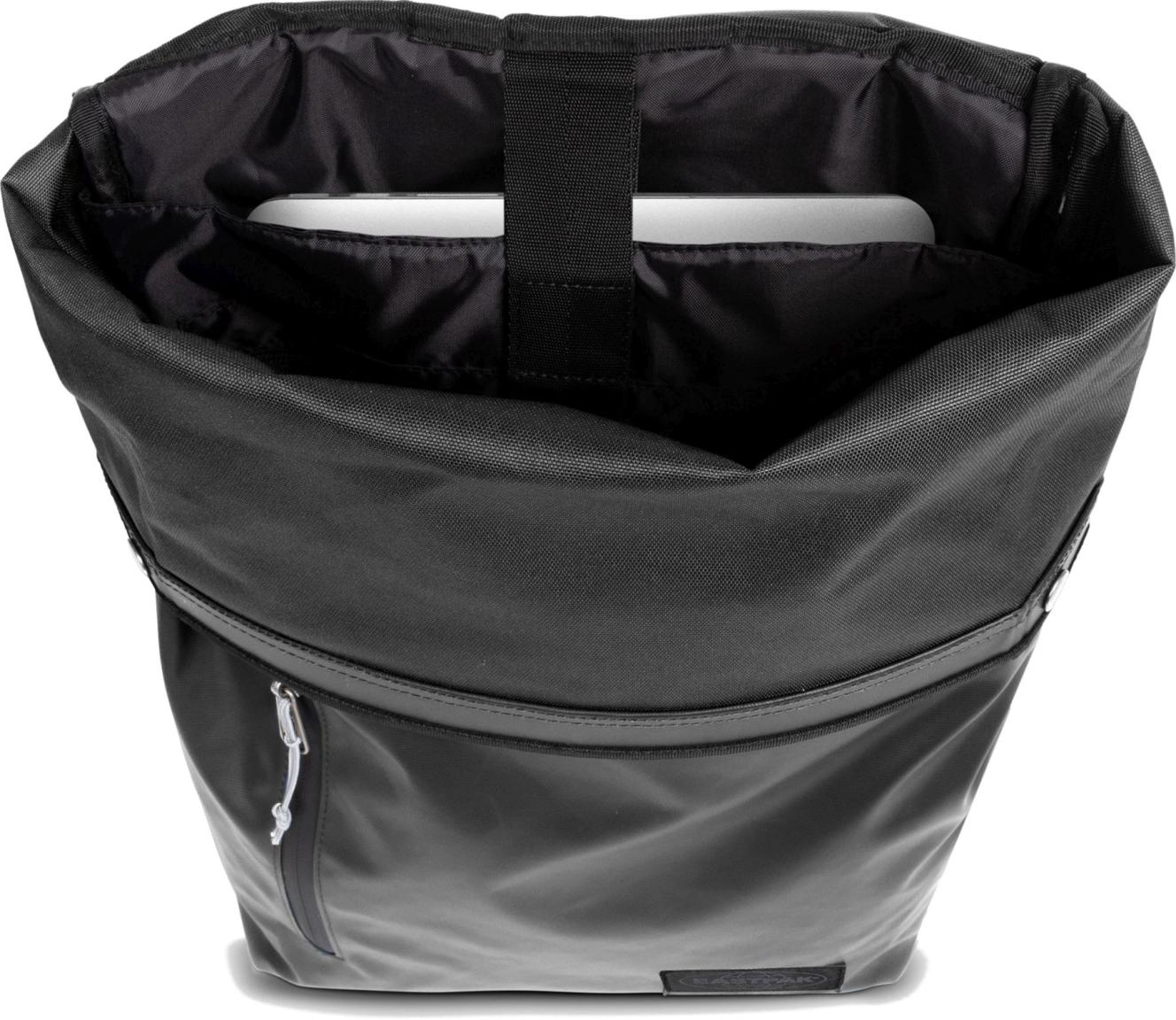 Up Roll Eastpak Tarp Black Glanzbeschichtung Freizeitrucksack mit Rolltop