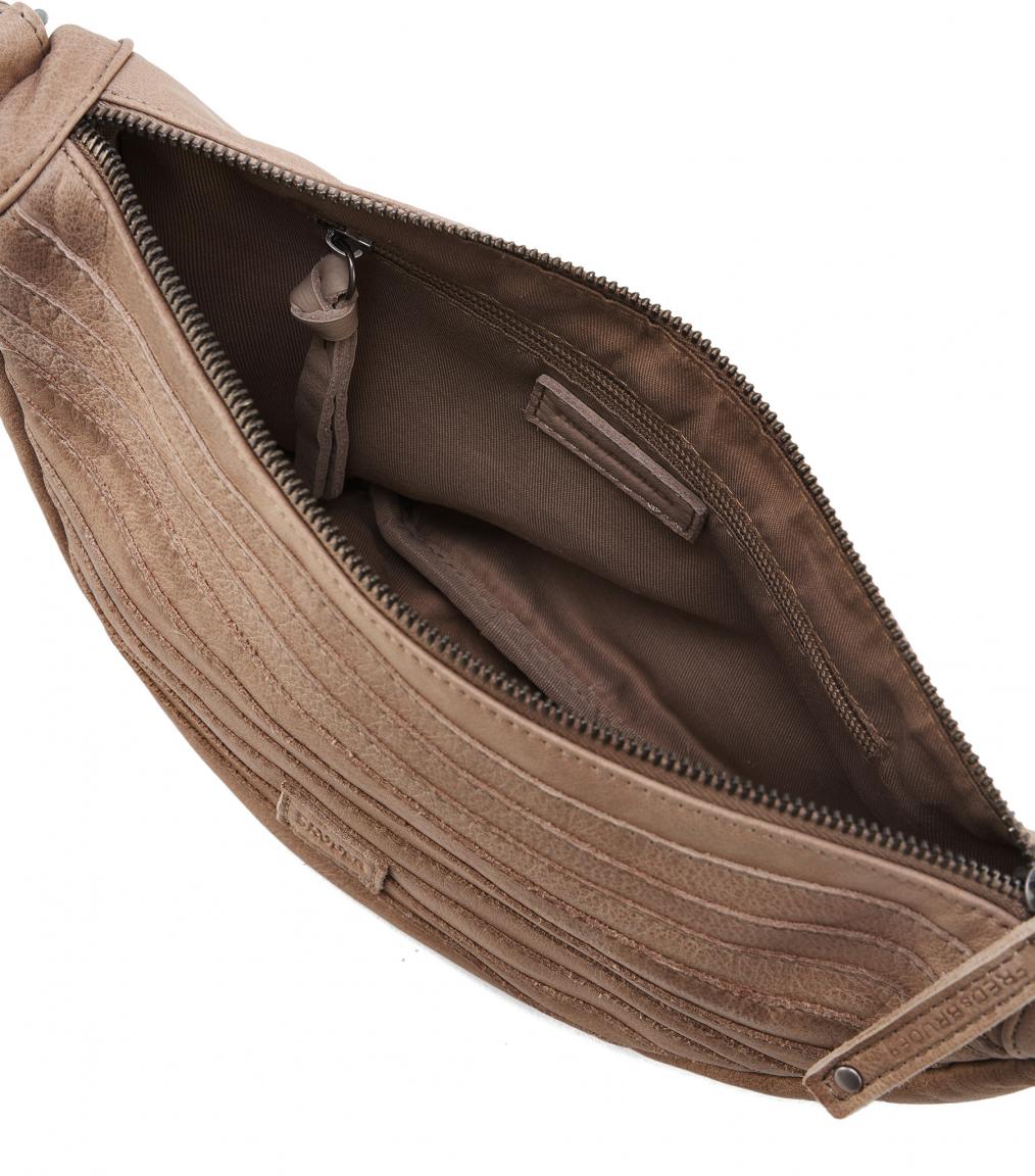 braune Schultertasche Lederstreifen FREDsBRUDER Layer Halfmoon Bag Caramel
