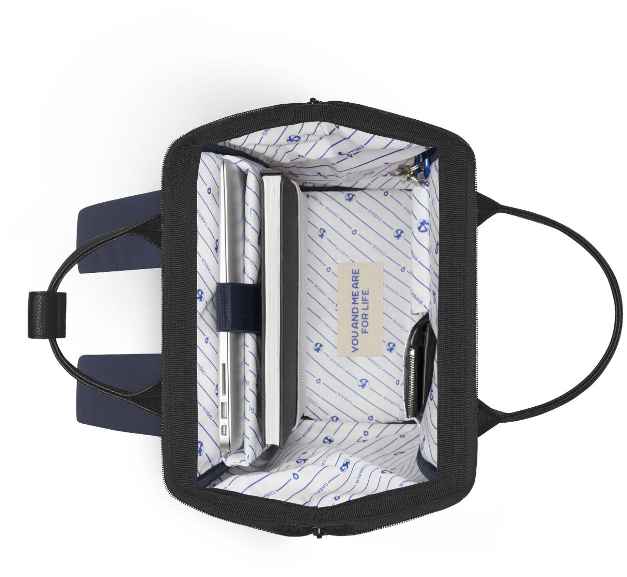 dunkelblauer Wanderrucksack Cabaia Adventurer Pau Medium wasserabweisend