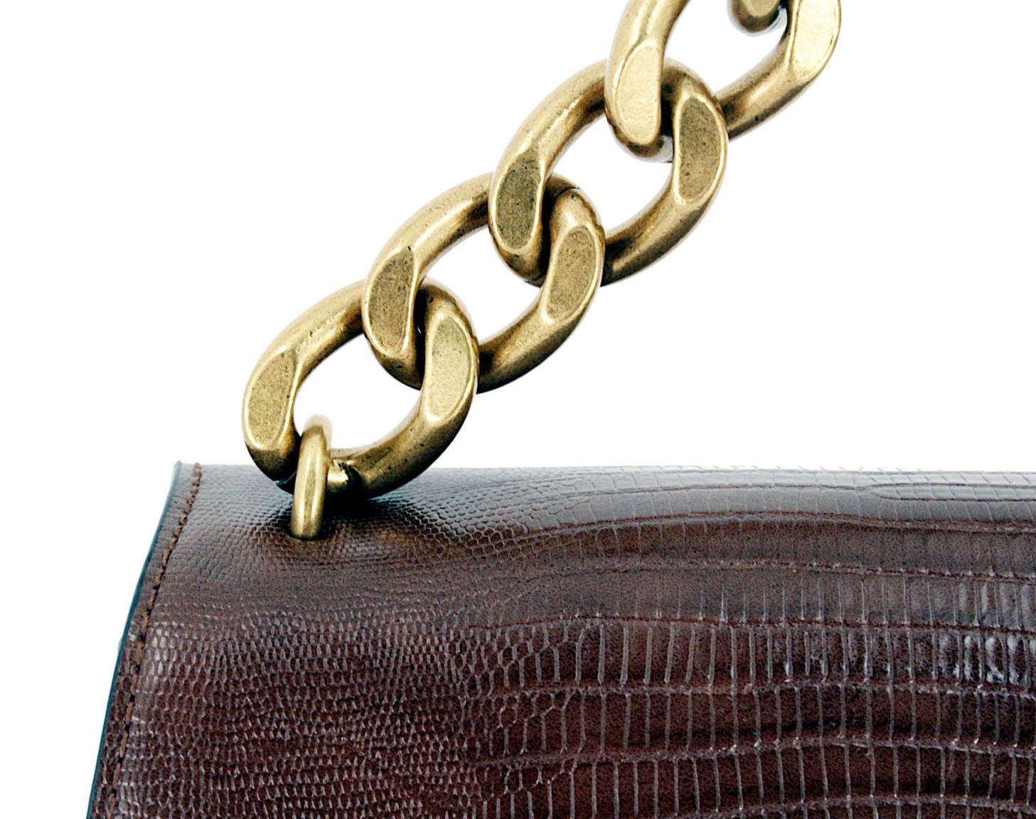 edle Überschlagtasche Guess Tullia Espresso Braun Kette Schlagenhautprägung