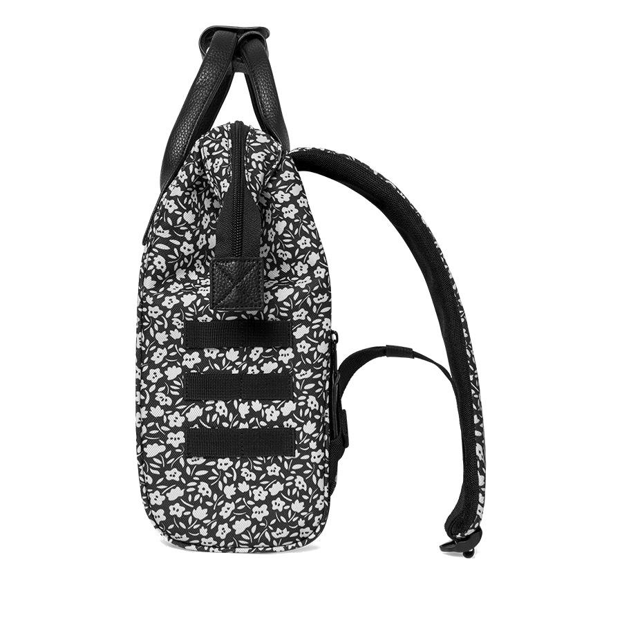 fröhlicher Tagesrucksack Adventurer Small Catane Black and White 