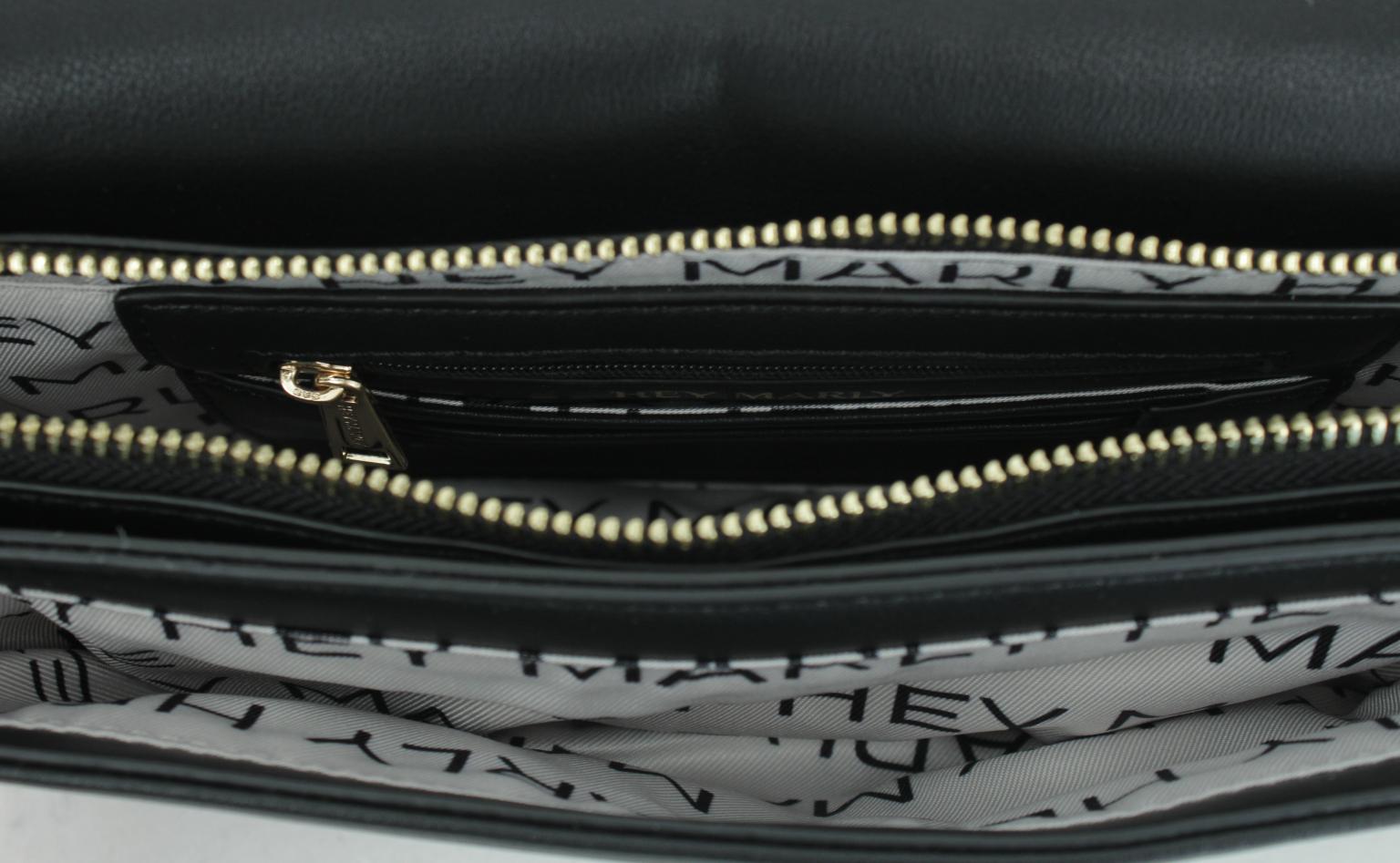 gesteppte Überschlagtasche Hey Marly schwarz recycled Compartment Bag