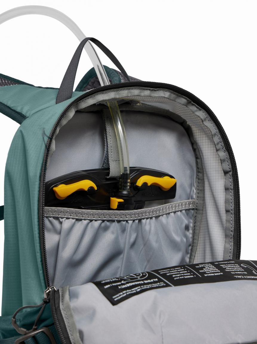 grüner Multisportrucksack Jack Wolfskin Cyrox Shape 15 Liter Jade Raincover