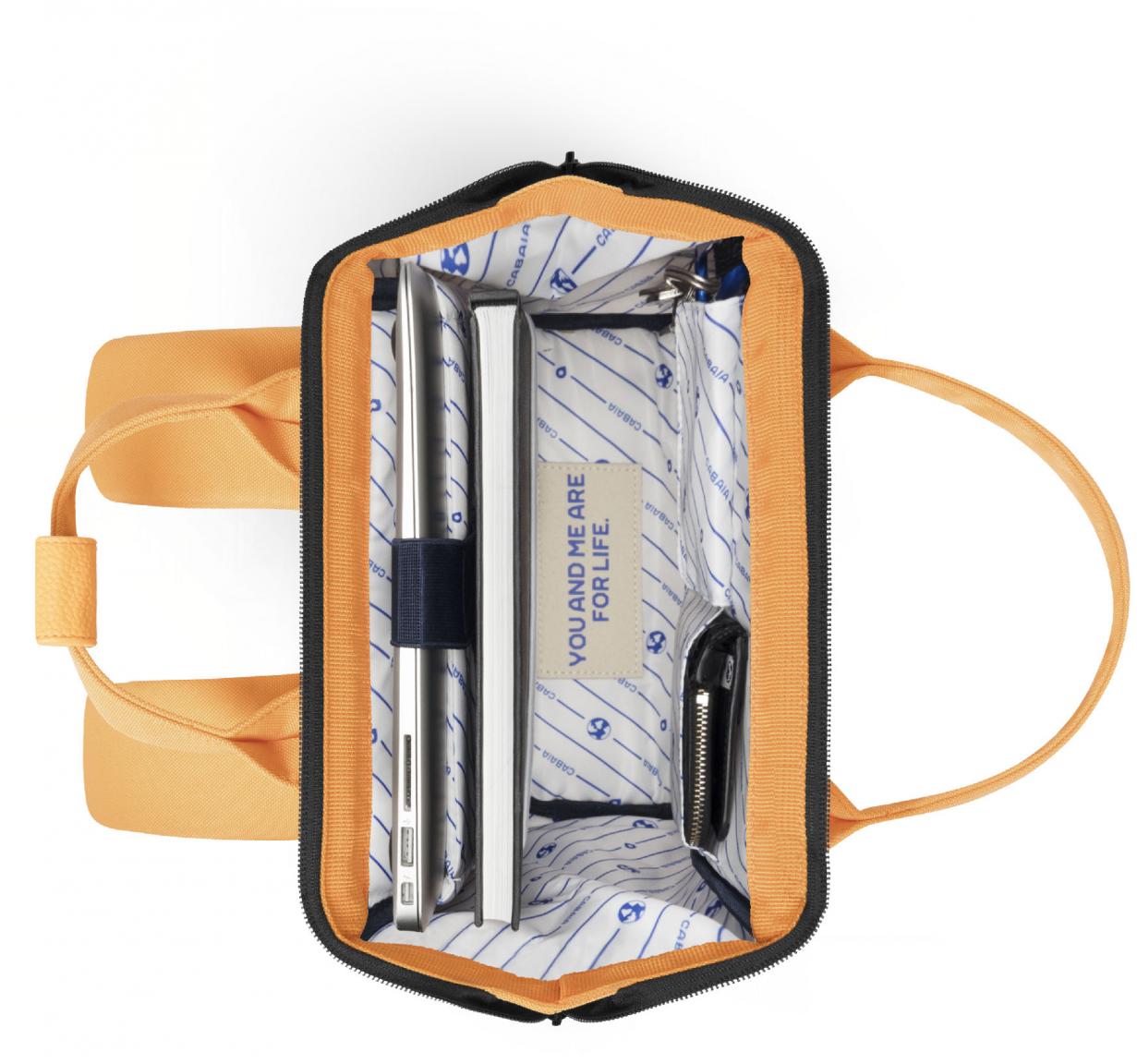 kleiner Wanderrucksack Cabaia Adventurer Small Omis orange Pouch