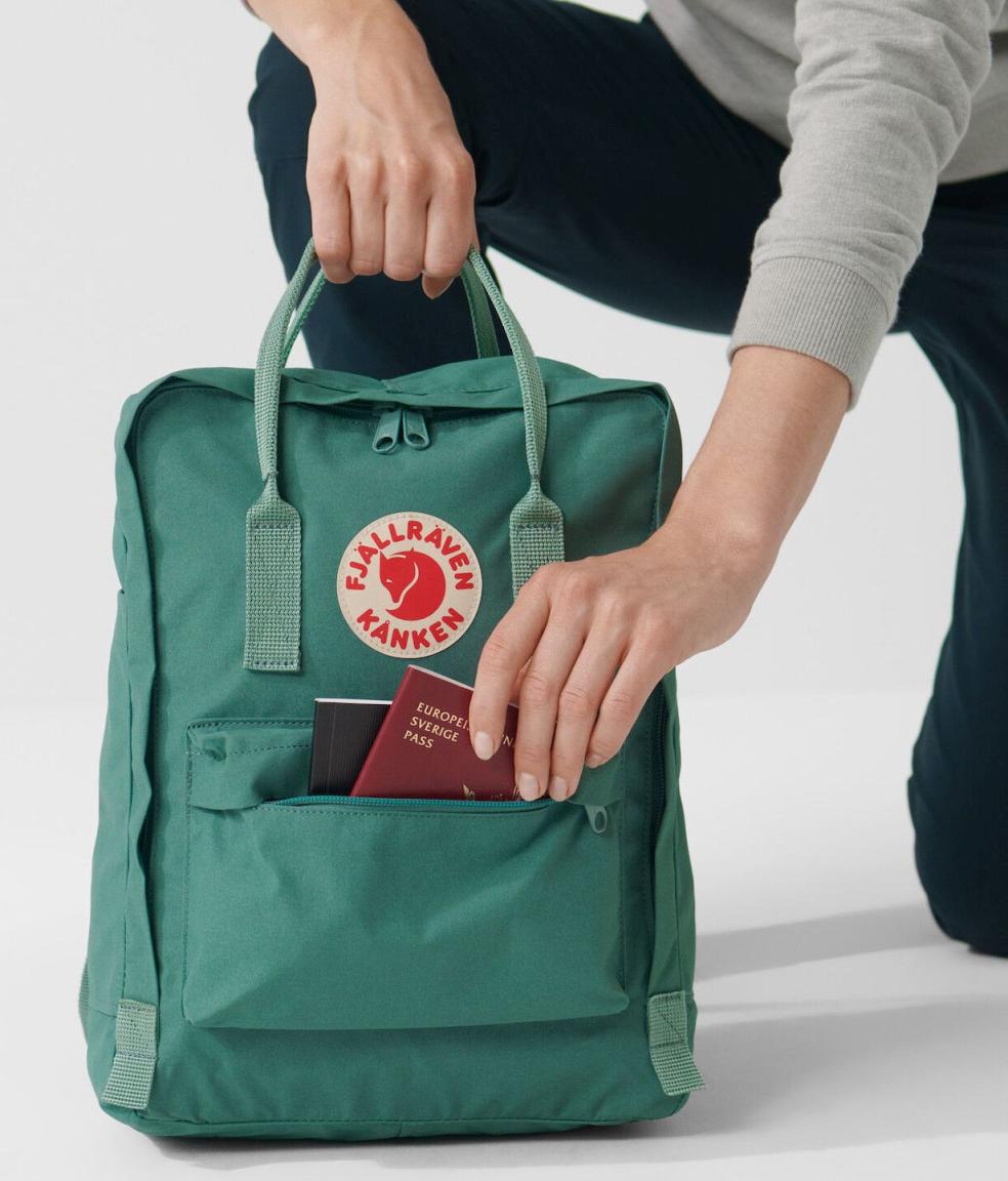 leuchtender Freizeitrucksack Fjällräven Kanken Korall