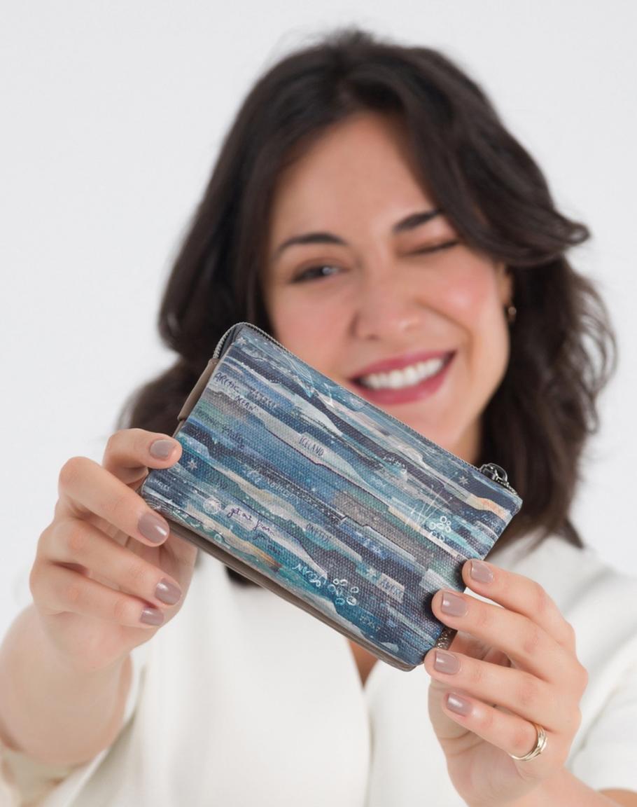 praktisches Etui Anekke Iceland blau metallic Glanzstück